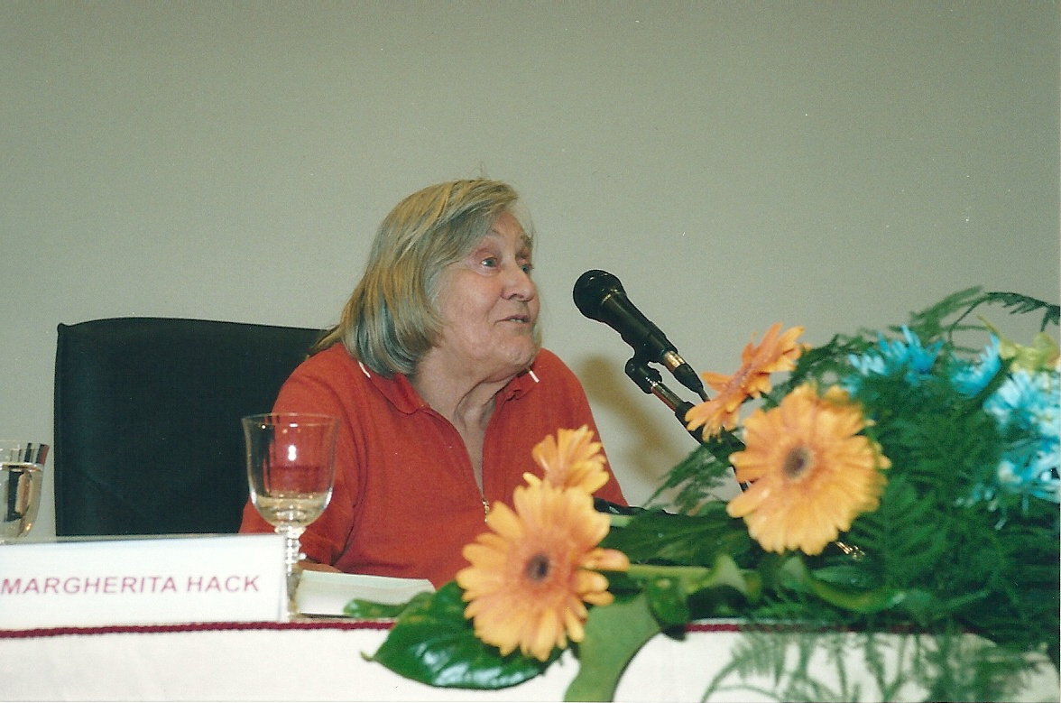 Fotografia di Margherita Hack all'inaugurazione della BATS il 10 ottobre 2005.
